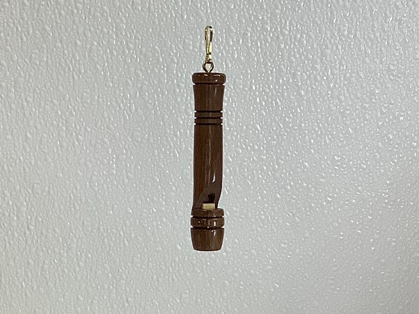 whistle W